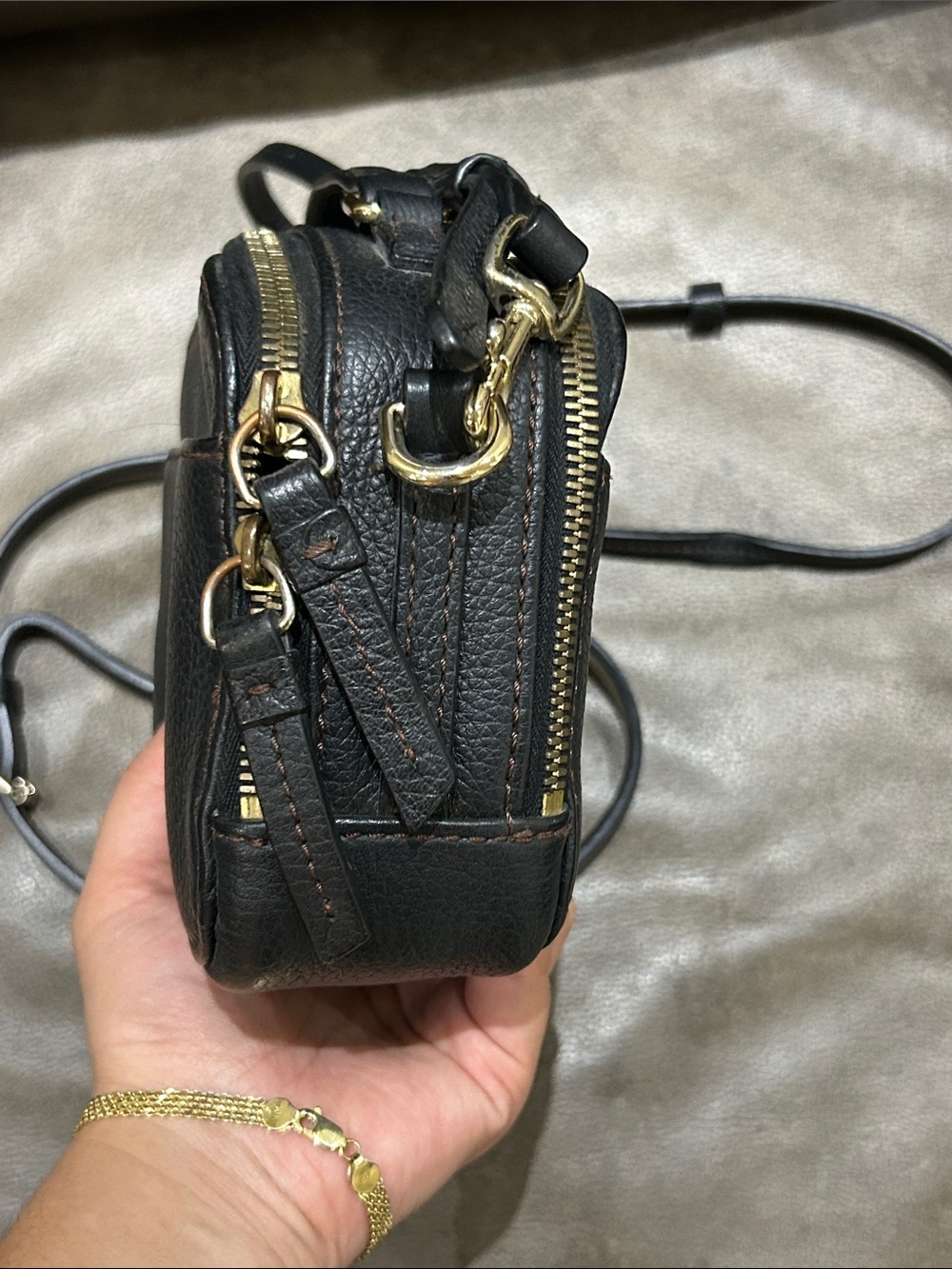 Dooney & Bourke Black Pebbled Leather Camera Crossbody with Gold Hardware - Picture 5 of 9